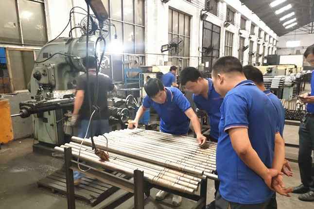 九游网页版-九游online(中国)每周对各个工序进行质量监督检验的现场。